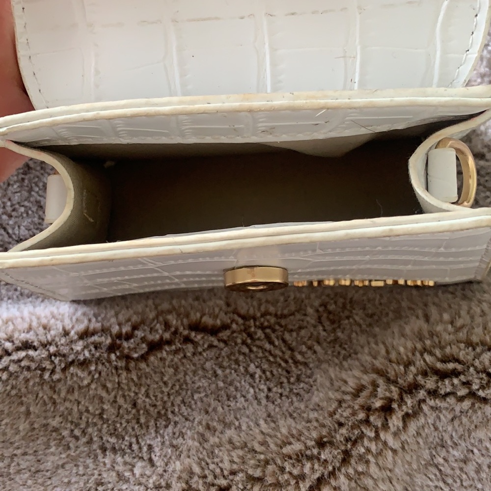 White purse - Picture 5 of 5